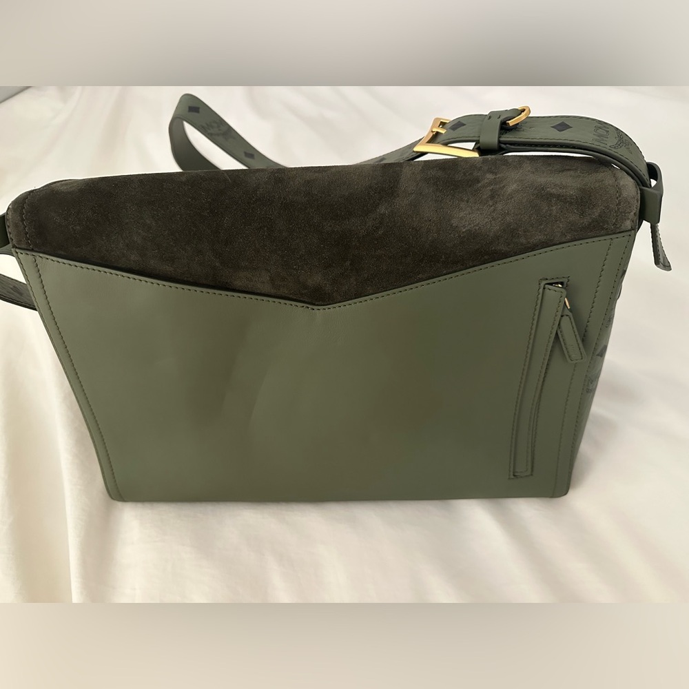 MCM Diamant 3D Shoulder Bag In Mega Herringbone Suede NWT - Picture 6 of 14